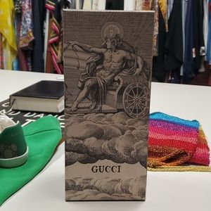 Gucci shoe box with silk shoe bags